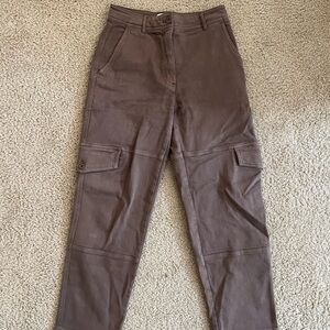 ARITZIA Wilfred Free cargo pants in size 2!